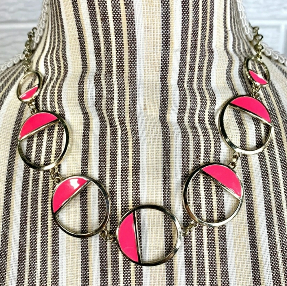 NWOT Retro Pink & Gold Statement Necklace